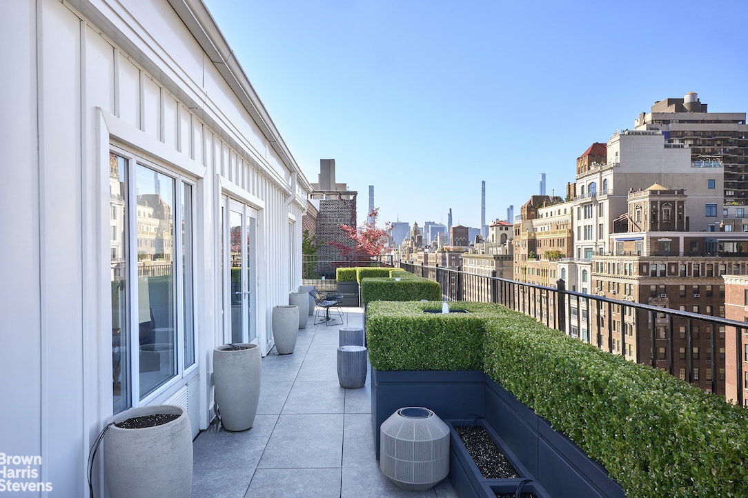 Photo 1 of 1133 Park Avenue Phw, Upper East Side, NYC, $2,350,000, Web #: 22093936
