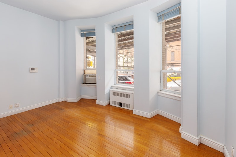 Property for Sale at 30 East 95th Street 1B, Upper East Side, Upper East Side, NYC - Rooms: 3  - $450,000