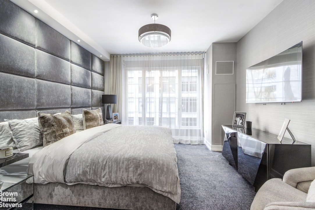 70 Charlton Street Soho New York NY 10014
