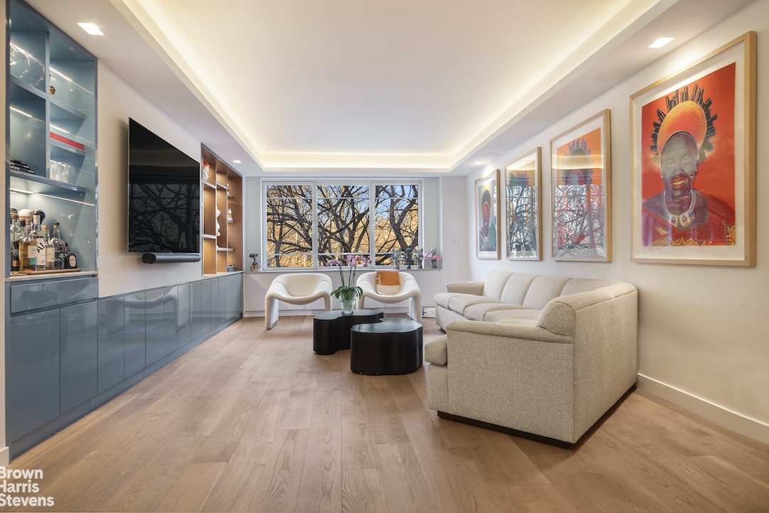 Photo 1 of 880 Fifth Avenue 3D, Upper East Side, NYC, $4,500,000, Web #: 22311061