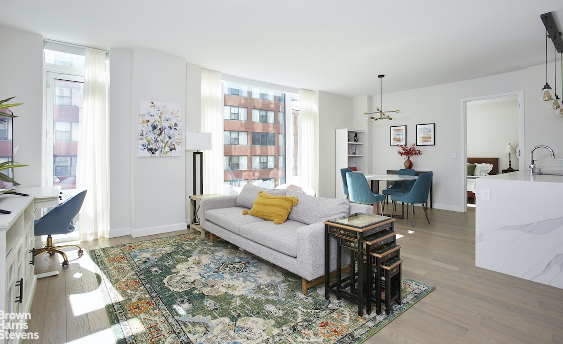 Photo 1 of 505 West 43rd Street 4G, Midtown West, NYC, $7,000, Web #: 22334407
