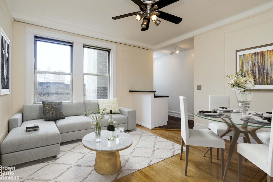 Photo 1 of 140 West 71st Street 6G, Upper West Side, NYC, $3,195, Web #: 22344251