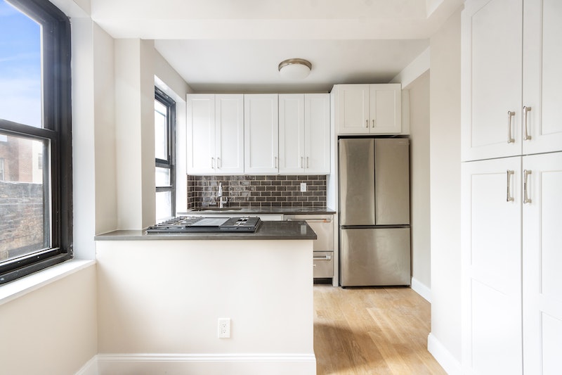 240 East 79th Street 4A, Upper East Side, Upper East Side, NYC - 2 Bedrooms  2 Bathrooms  5 Rooms - 