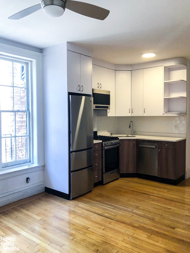 Photo 1 of 29 Monroe Place H, Brooklyn, New York, $0, Web #: 22356164