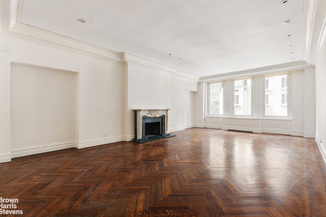 Photo 1 of 480 Park Avenue 8G, Midtown East, NYC, $2,195,000, Web #: 22364786