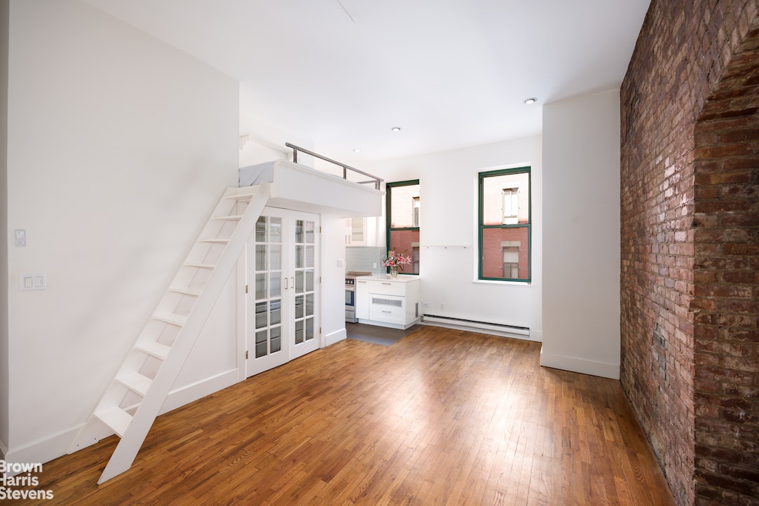Photo 2 of 23 Waverly Place 2B, Central Village, NYC, 525,000, 