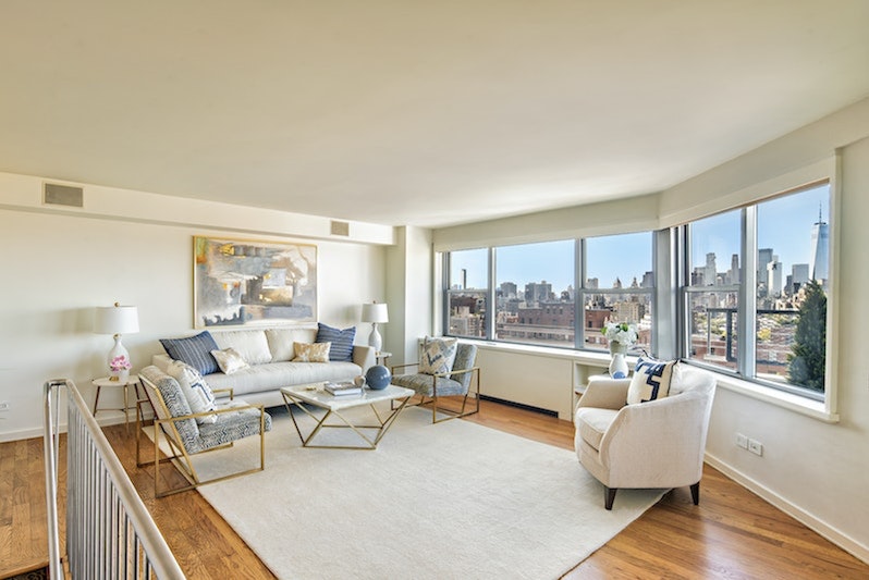 Property for Sale at 175 West 13th Street Phb, Central Village, Downtown, NYC - Bedrooms: 3 
Bathrooms: 3 
Rooms: 6  - $3,495,000