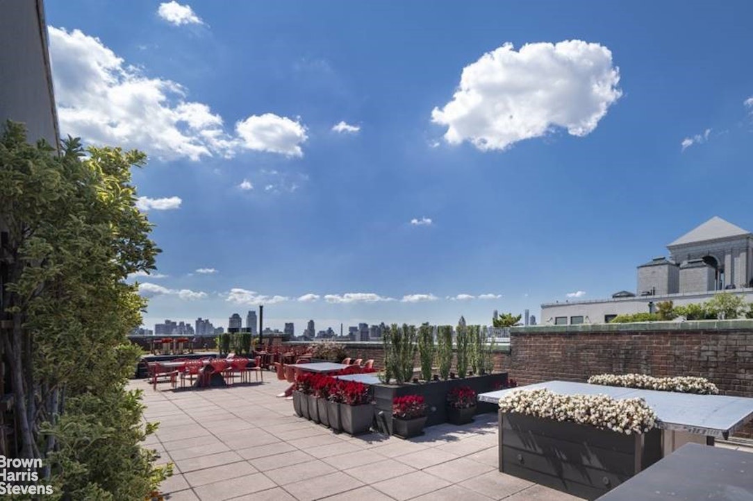 271 CENTRAL PARK WEST PH12W