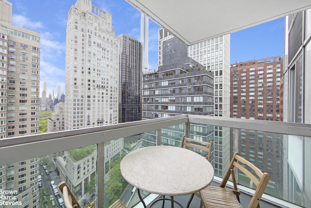 Photo 1 of 61 West 62nd Street 23E, Upper West Side, NYC, $1,695,000, Web #: 22456356