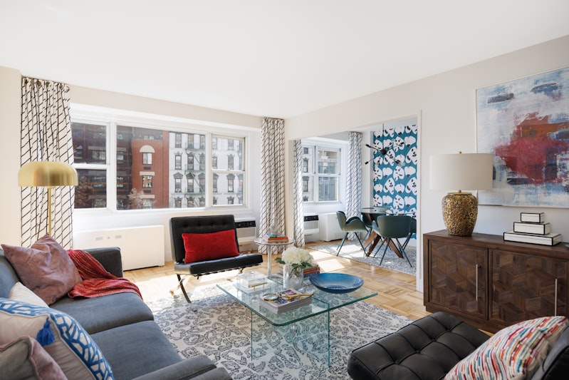 Property for Sale at 2 Charlton Street 6H, Soho, Downtown, NYC - Bedrooms: 2 
Bathrooms: 1 
Rooms: 4  - $1,270,000