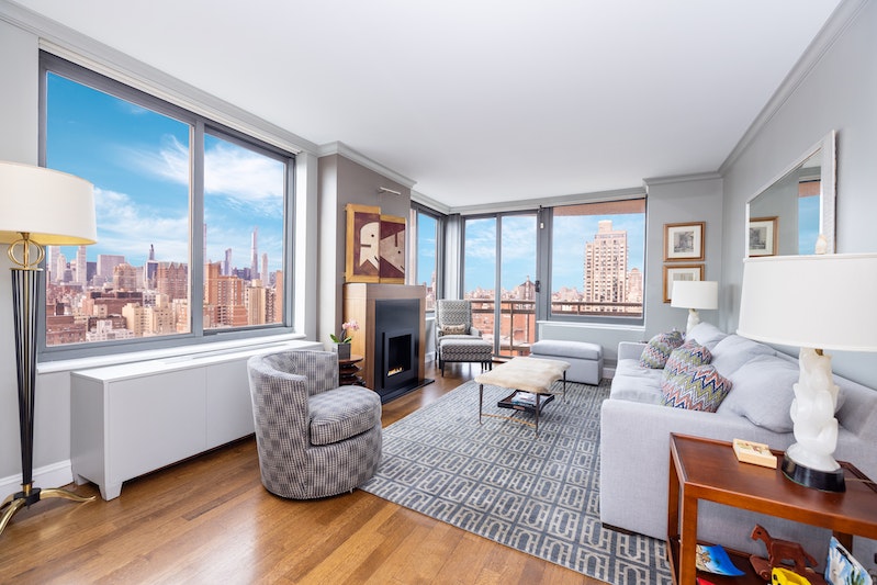 Property for Sale at 300 East 85th Street 2501, Upper East Side, Upper East Side, NYC - Bedrooms: 3 
Bathrooms: 4 
Rooms: 6  - $2,699,000