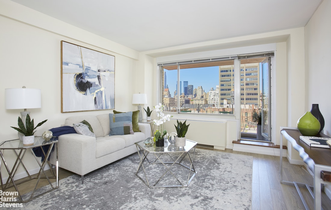 Photo 1 of 1160 Third Avenue 16K, Upper East Side, NYC, $649,000, Web #: 22662407