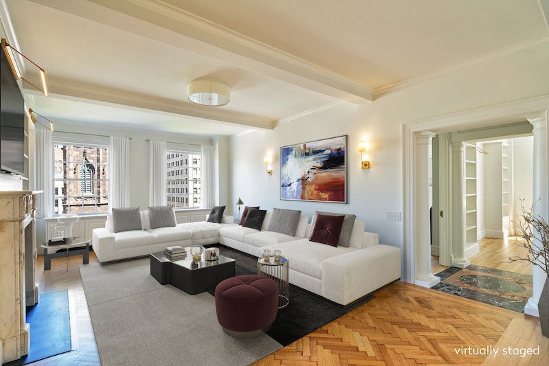 40 Fifth Avenue 11B, Greenwich Village, Downtown, NYC - 2 Bedrooms  
2 Bathrooms  
5 Rooms - 