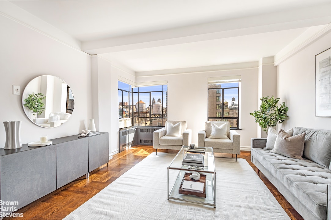 Photo 1 of 565 West End Avenue 18A, Upper West Side, NYC, $1,695,000, Web #: 22707992