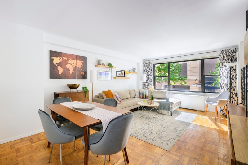 Property for Sale at 301 East 64th Street 2D, Upper East Side, Upper East Side, NYC - Bedrooms: 1 
Bathrooms: 1 
Rooms: 3  - $650,000