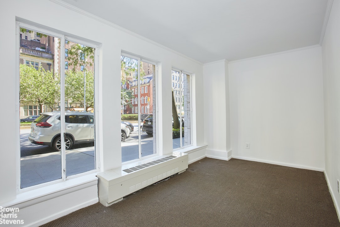 Photo 1 of 1020 Park Avenue, Upper East Side, NYC, $5,750, Web #: 22712824