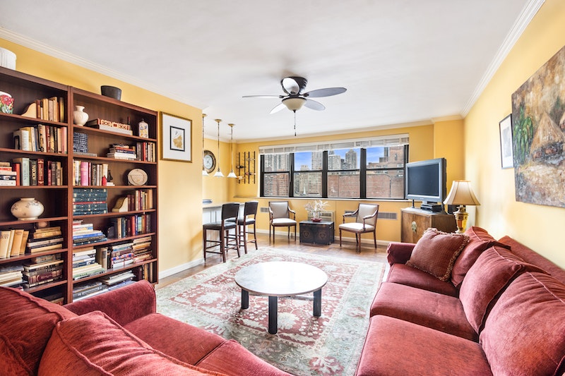 Property for Sale at 239 East 79th Street 16K, Upper East Side, Upper East Side, NYC - Bedrooms: 2 
Bathrooms: 2 
Rooms: 4  - $1,350,000