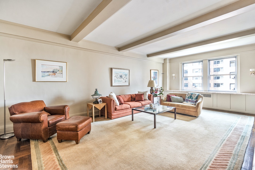 Photo 1 of 290 West End Avenue 10A, Upper West Side, NYC, $2,625,000, Web #: 22760776
