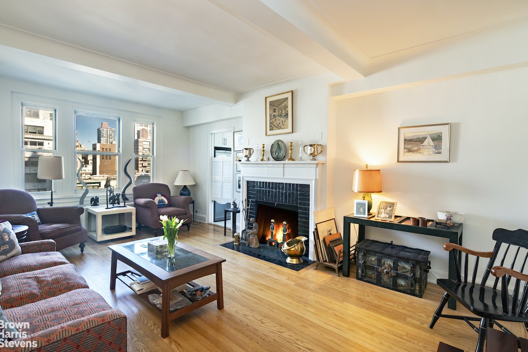 Photo 1 of 315 East 68th Street 13T, Upper East Side, NYC, $749,500, Web #: 22816063