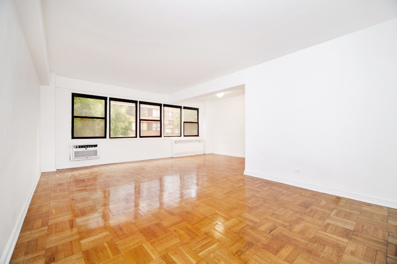 Property for Sale at 333 East 75th Street 4C, Upper East Side, Upper East Side, NYC - Bathrooms: 1 
Rooms: 2  - $450,000