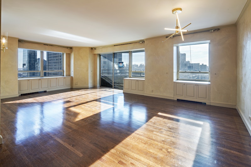 Rental Property at 240 East 47th Street 25Ef, Midtown East, Midtown East, NYC - Bedrooms: 3 
Bathrooms: 3.5 
Rooms: 5  - $12,000 MO.