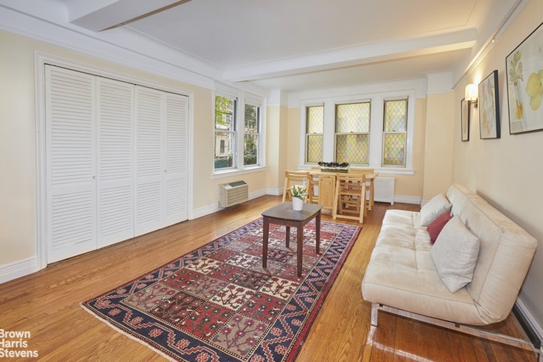 Photo 1 of 315 East 68th Street 2M, Upper East Side, NYC, $359,000, Web #: 22870841