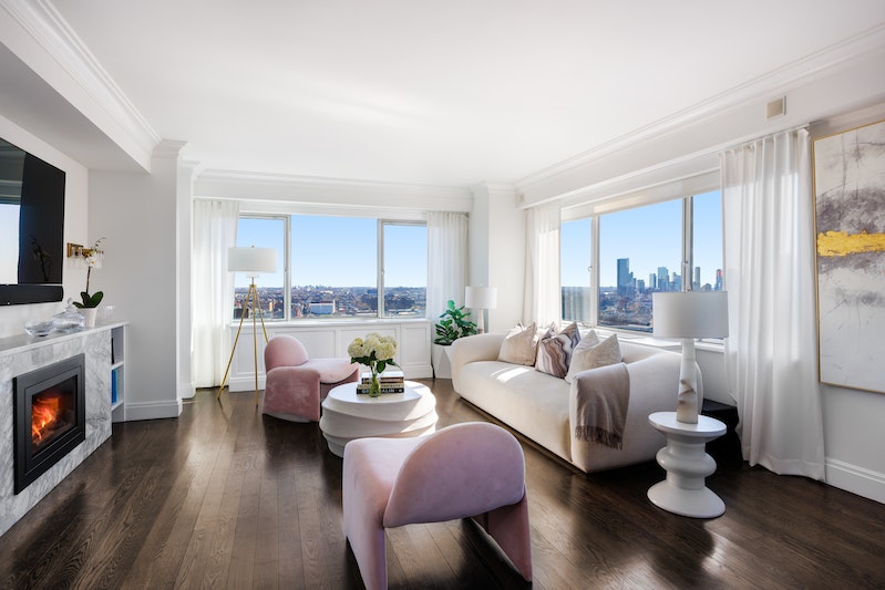 Property for Sale at 60 East End Avenue 26A, Upper East Side, Upper East Side, NYC - Bedrooms: 3 
Bathrooms: 3.5 
Rooms: 6  - $3,495,000