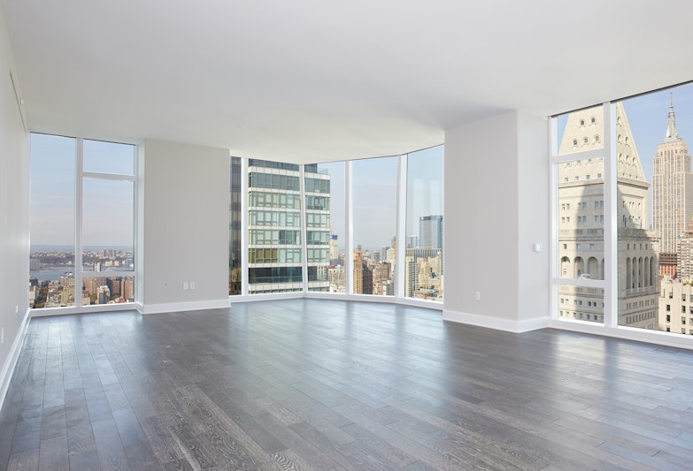 45 East 22nd Street 43A, Flatiron, Downtown, NYC - 3 Bedrooms  
3 Bathrooms  
6 Rooms - 