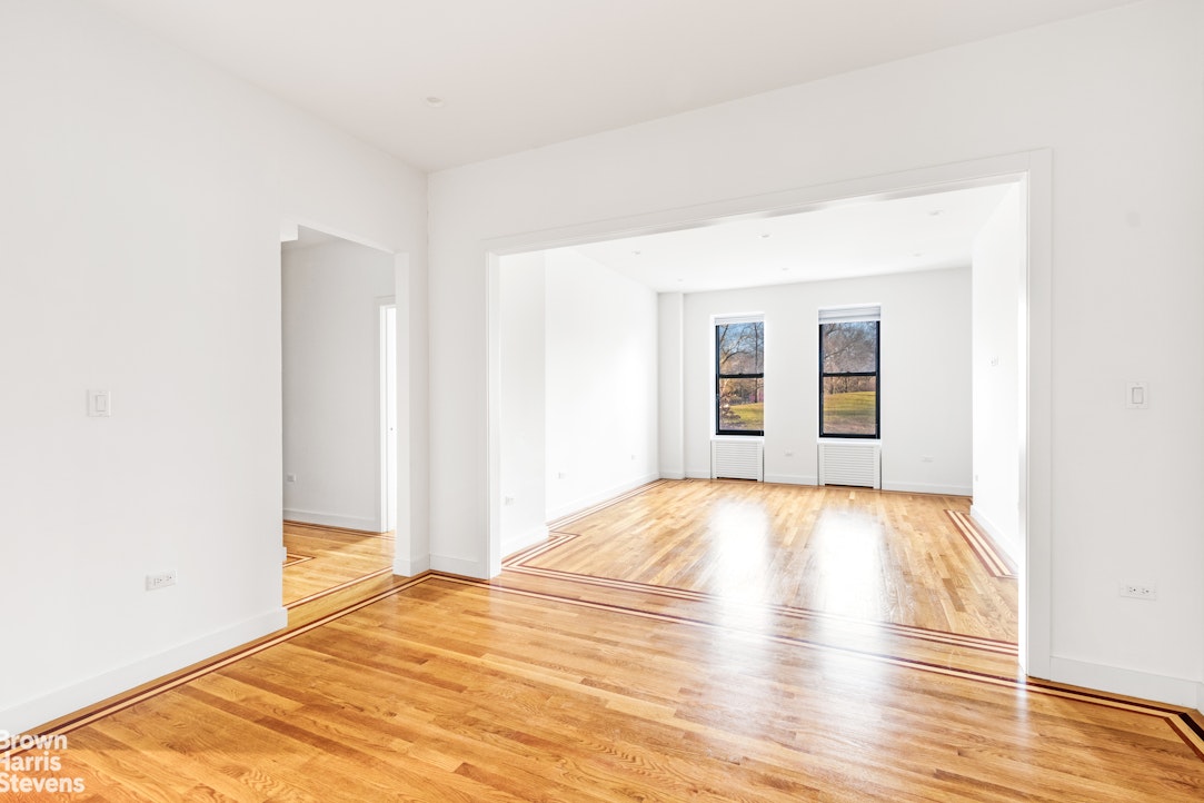 Photo 1 of Gorgeous 2 Bedroom W/ Direct Park Views, Upper West Side, NYC, $9,000, Web #: 22893365