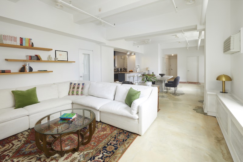 74 Fifth Avenue 10C, Greenwich Village, Downtown, NYC - 2 Bedrooms  
1.5 Bathrooms  
5 Rooms - 