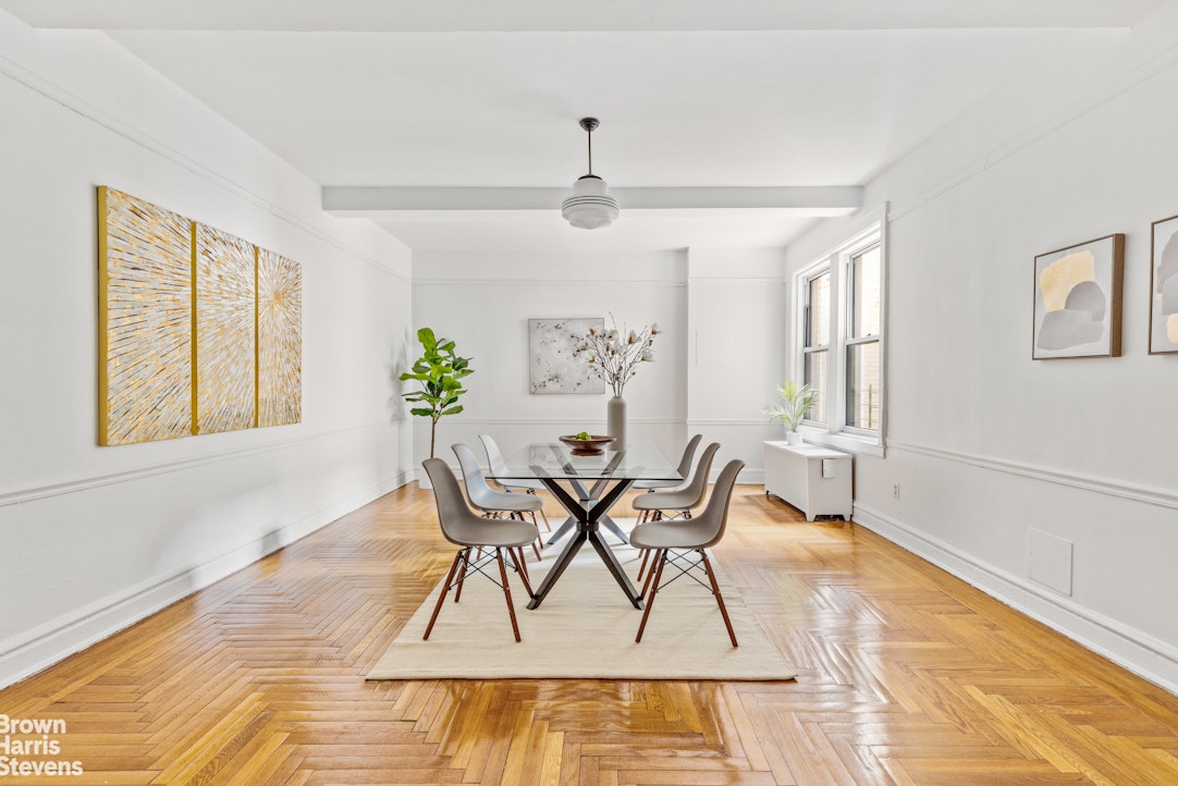Photo 1 of 135 Eastern Parkway 3K, Prospect Heights, New York, $1,500,000, Web #: 22901956