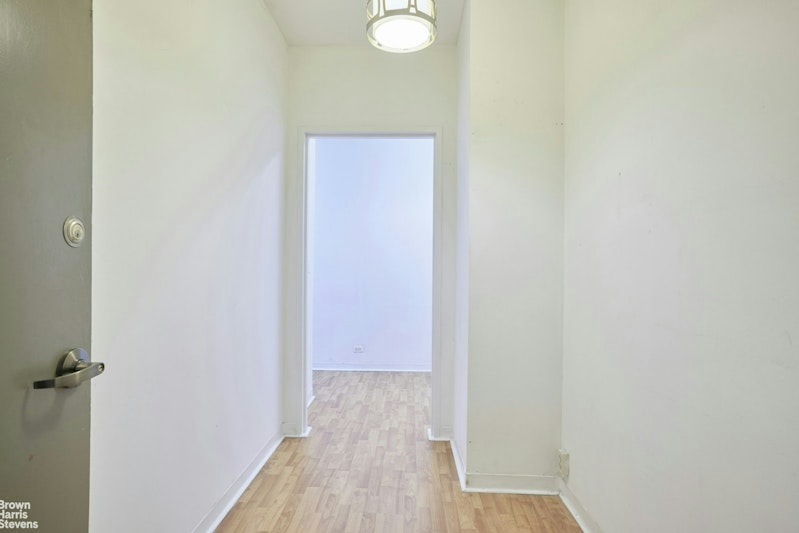 140 West End Avenue 1/D, Upper West Side, Upper West Side, NYC - 0.5 Bathrooms  4 Rooms - 