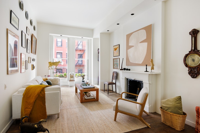 50 Garden Place, Brooklyn Heights, Brooklyn, New York - 6 Bedrooms  
4.5 Bathrooms  
15 Rooms - 