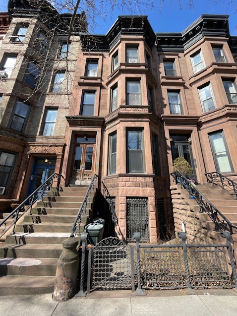 Rental Property at 248 Sixth Avenue 2, Park Slope, Brooklyn, New York - Bedrooms: 1 
Bathrooms: 1 
Rooms: 4  - $3,000 MO.