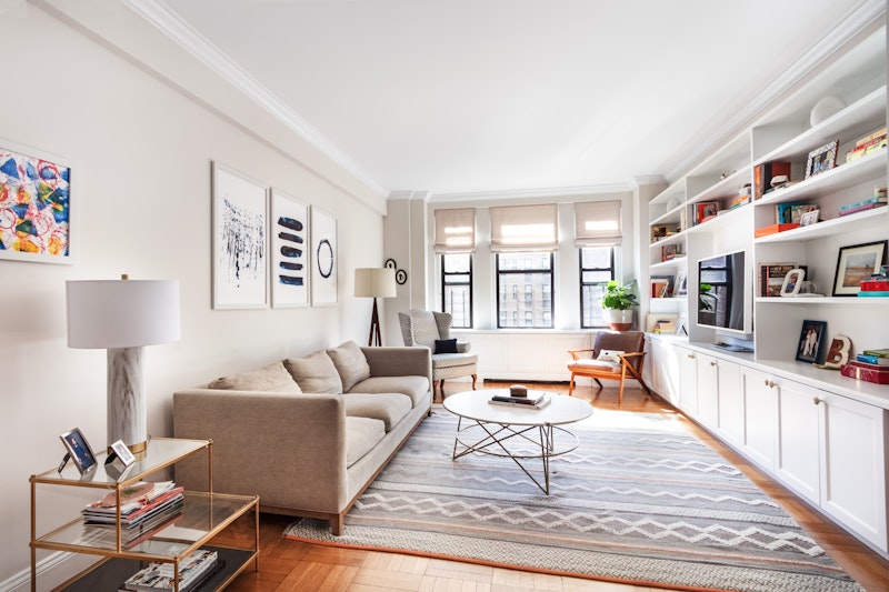 Property for Sale at 221 West 82nd Street 9C, Upper West Side, Upper West Side, NYC - Bedrooms: 2 
Bathrooms: 1.5 
Rooms: 5  - $1,975,000