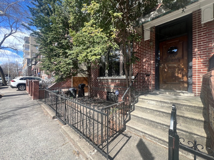 Property for Sale at 825 48th Street, Sunset Park, Brooklyn, New York - Bedrooms: 6 
Bathrooms: 4 
Rooms: 15  - $2,499,000