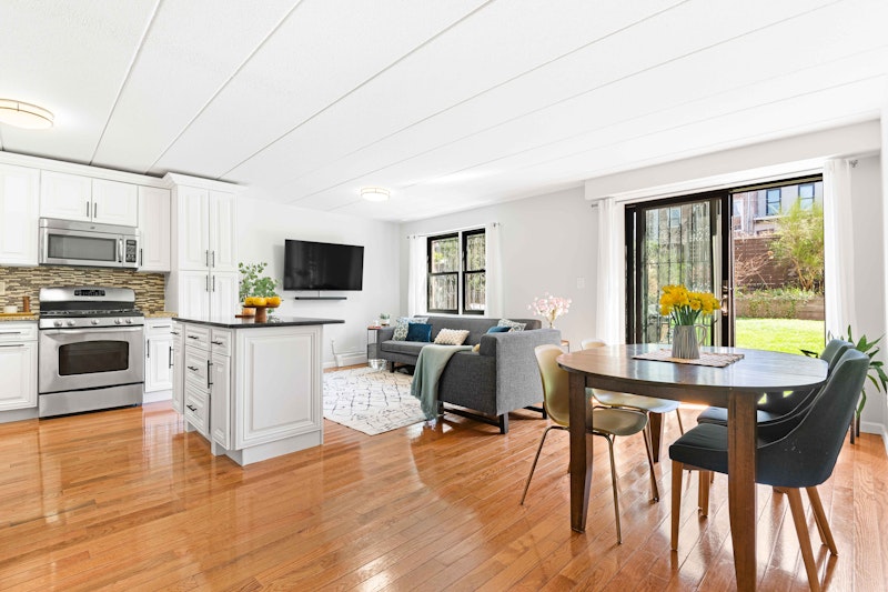 Property for Sale at 419 Carlton Ave, Fort Greene, Brooklyn, New York - Bedrooms: 3 
Bathrooms: 1.5 
Rooms: 6  - $1,350,000