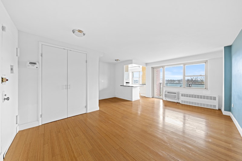Property for Sale at 400 Cozine Avenue 6F, East New York, Brooklyn, New York - Bedrooms: 1 
Bathrooms: 1 
Rooms: 4  - $350,000