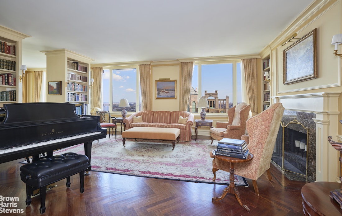 Photo 1 of 90 East End Avenue 21A, Upper East Side, NYC, $5,995,000, Web #: 22940244