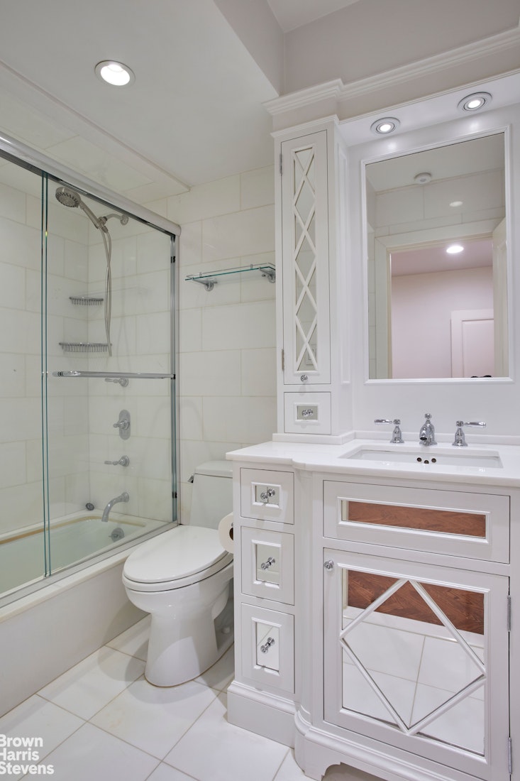 15 East 82nd Street, #TRIPLEX
