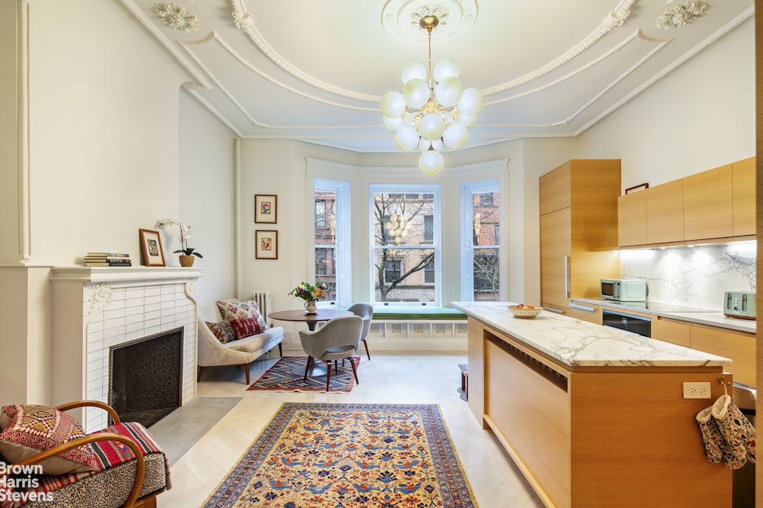 Photo 1 of 25 West 71st Street 2/3, Upper West Side, NYC, $3,650,000, Web #: 22940970