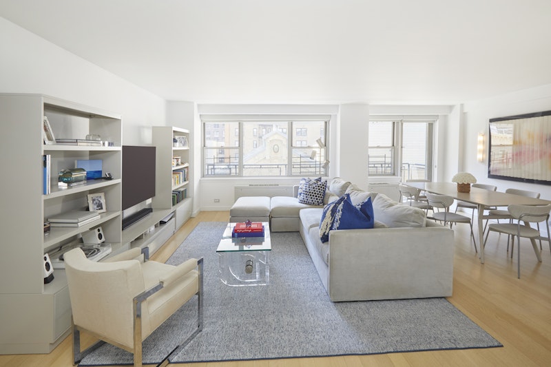 Property for Sale at 55 East 87th Street 8J, Upper East Side, Upper East Side, NYC - Bedrooms: 2 
Bathrooms: 2 
Rooms: 5  - $2,179,000
