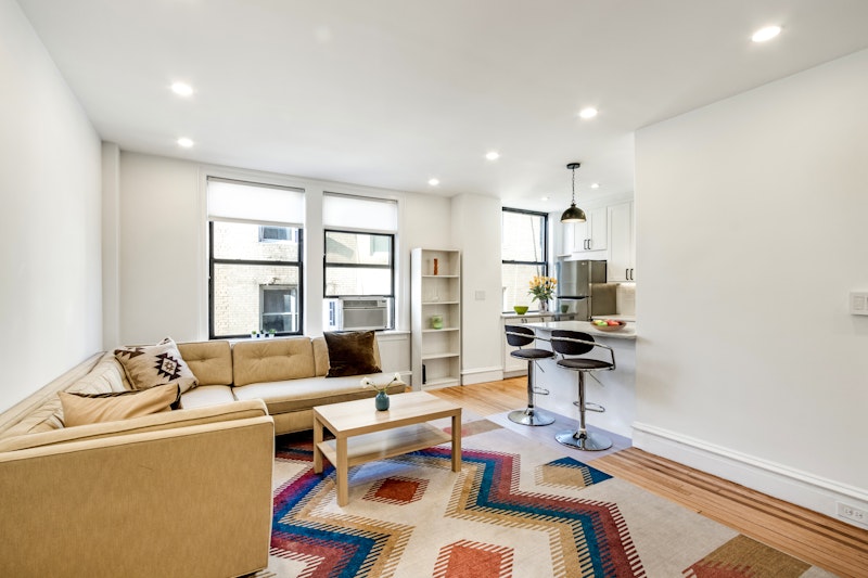 Property for Sale at 136 East 36th Street, Midtown East, Midtown East, NYC - Bedrooms: 2 
Bathrooms: 2 
Rooms: 4  - $985,000