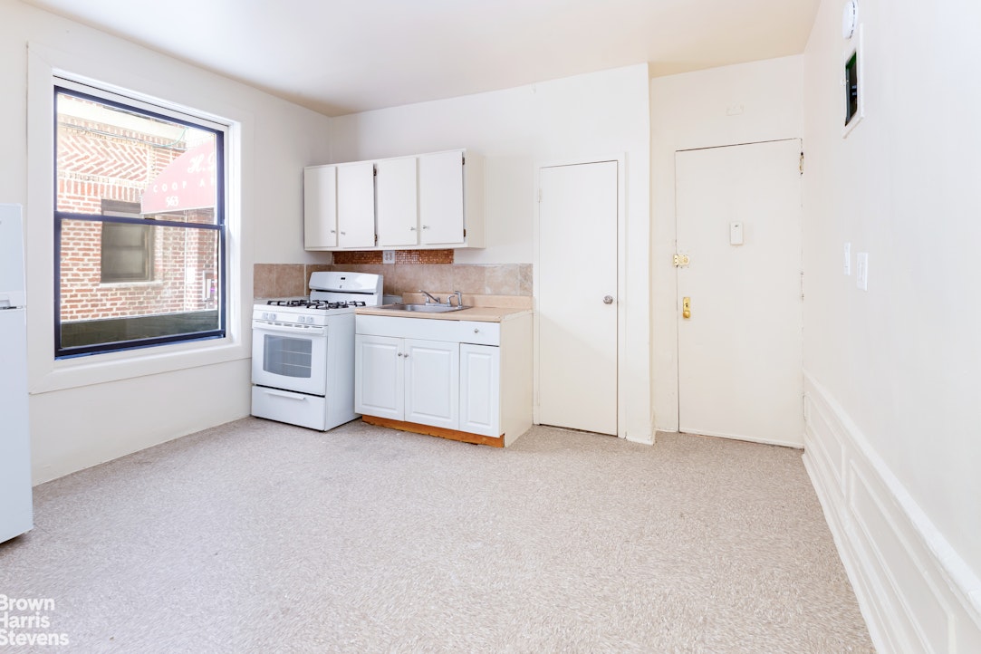 Photo 1 of 557 West 150th Street 3, Hamilton Heights, NYC, $160,000, Web #: 22955120