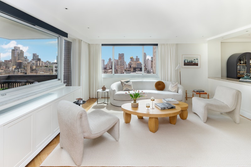 40 East 80th Street 21/22B, Upper East Side, Upper East Side, NYC - 3 Bedrooms  
3.5 Bathrooms  
8 Rooms - 