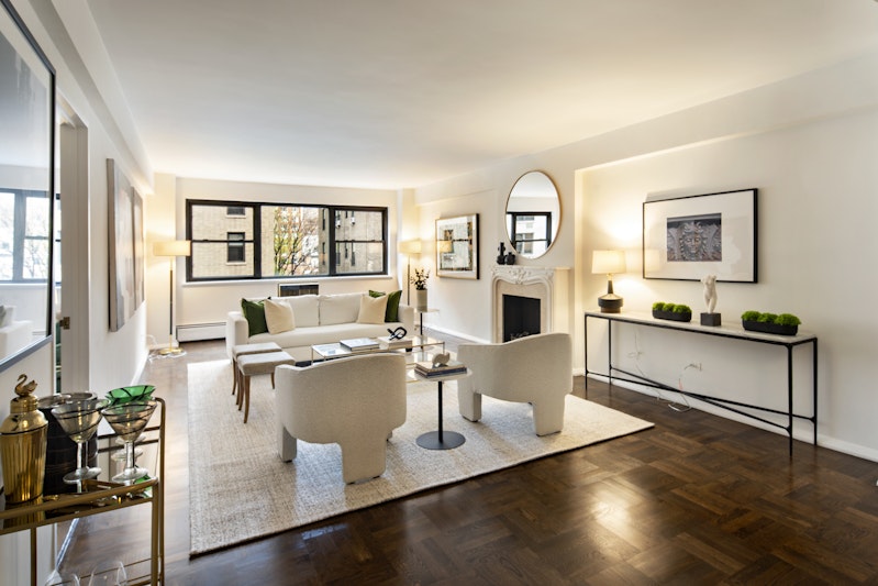 Property for Sale at 120 East 81st Street 6H, Upper East Side, Upper East Side, NYC - Bedrooms: 4 
Bathrooms: 4 
Rooms: 8  - $2,795,000