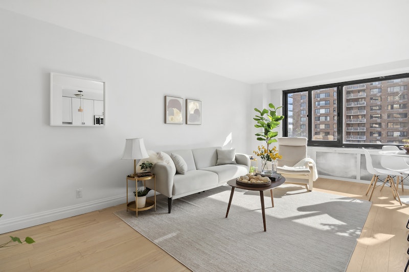Property for Sale at 185 Hall Street 718, Clinton Hill, Brooklyn, New York - Bedrooms: 1 
Bathrooms: 1 
Rooms: 3.5 - $575,000