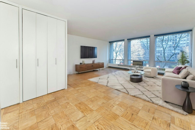 Property for Sale at 333 East 30th Street 2/N, Midtown East, Midtown East, NYC - Bedrooms: 1 
Bathrooms: 1 
Rooms: 3  - $825,000