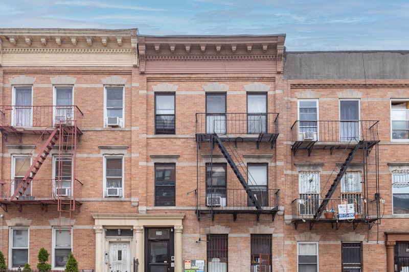 Property for Sale at 258 60th Street, Sunset Park, Brooklyn, New York - Bedrooms: 9 
Bathrooms: 3 
Rooms: 18  - $1,700,000