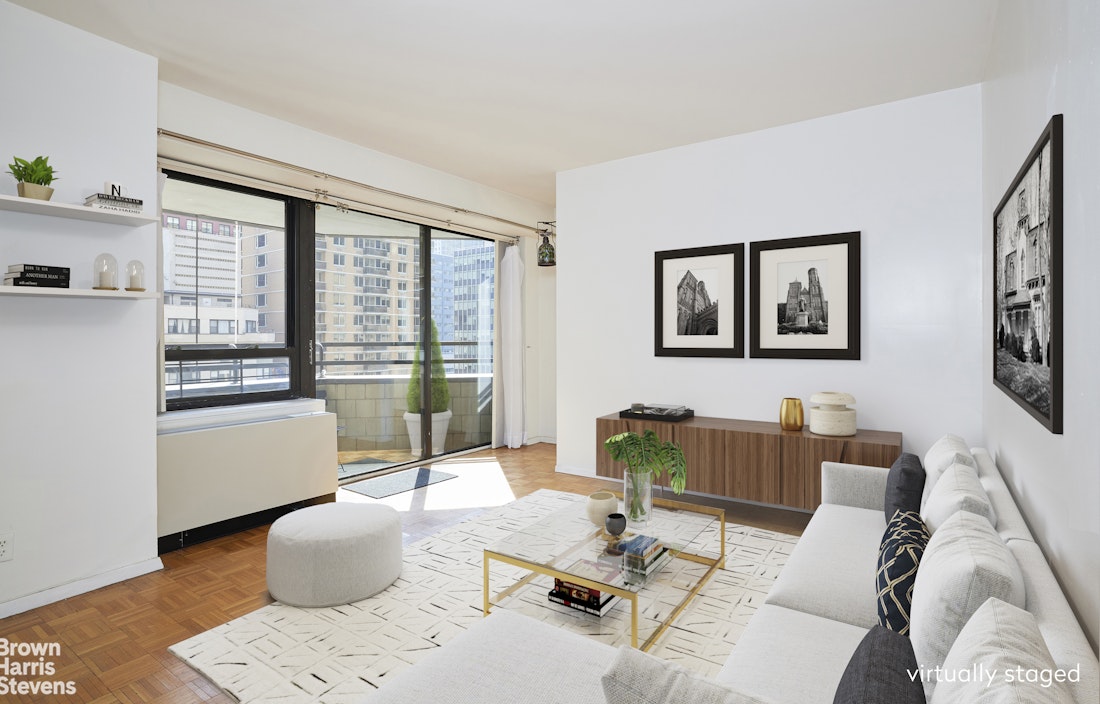 Photo 1 of 240 East 47th Street 12A, Midtown East, NYC, $4,250, Web #: 22994017